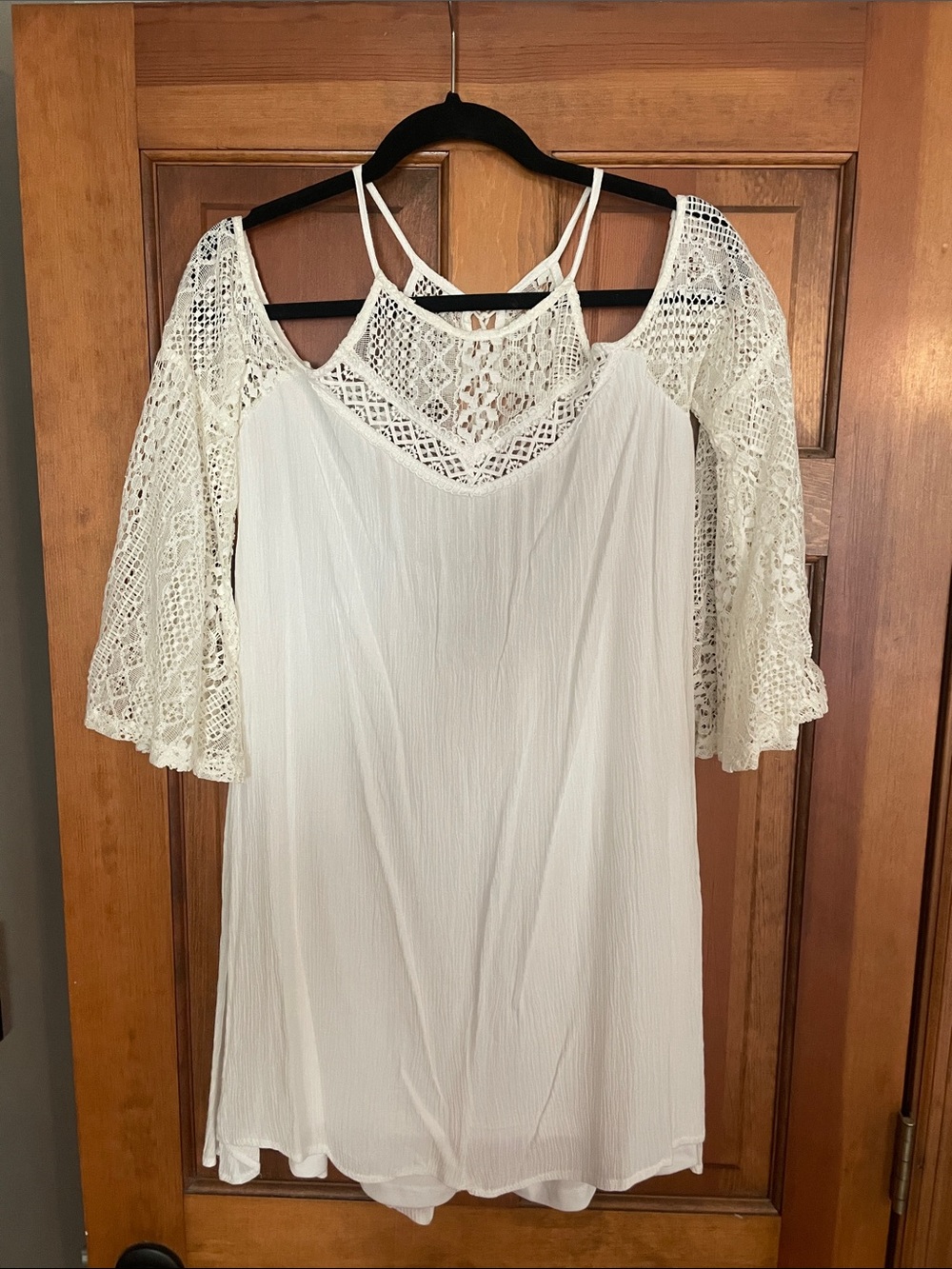 Women's White Lace Cold-Shoulder Dress